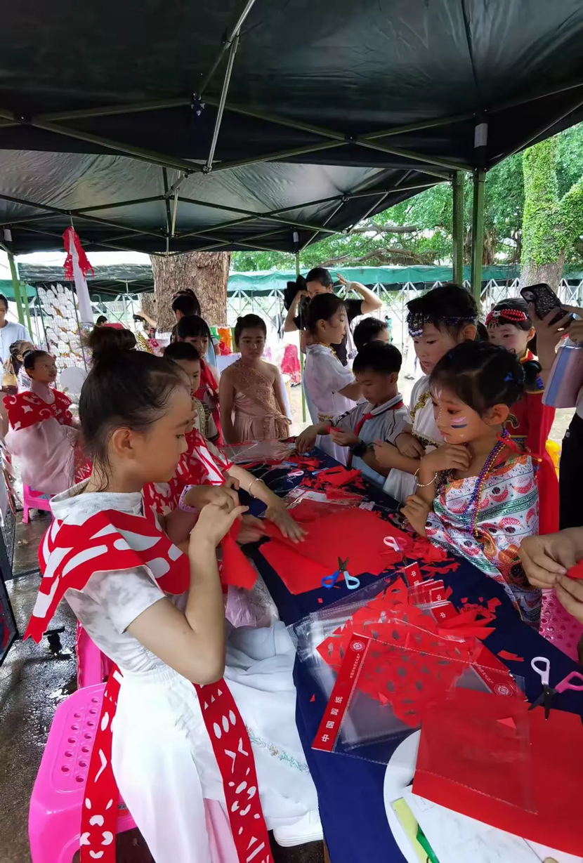 2024年爱爱啦
童眼看世界之“一带一路”国际文化节