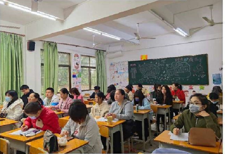 聚焦“双减”政策,优化作业设计――记“双减”政策背景下的作业设计研究学习